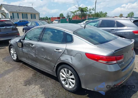 2016 Kia Optima Ex z USA, uszkodzony, nr VIN 5XXGU4L30GG111513